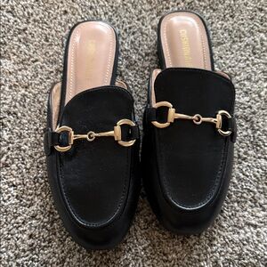 Cushionaire mules worn once size 6.5
